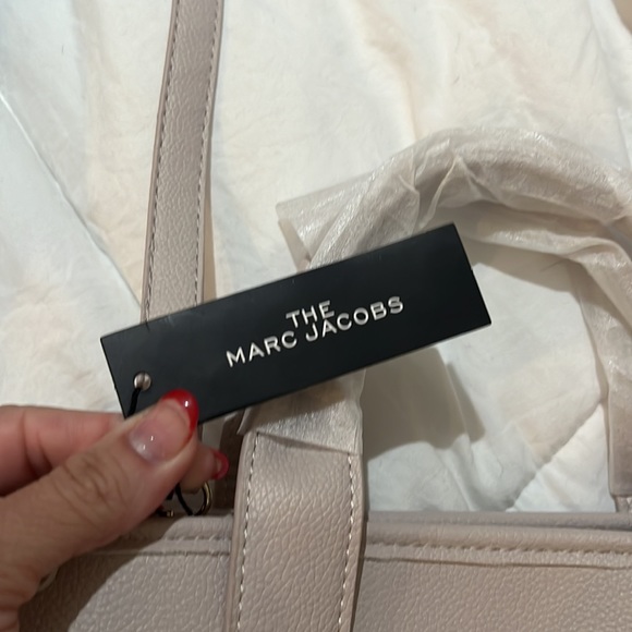 COPY - Light pink toThis is absolutely still for sale, even though it says sold. - Picture 2 of 16